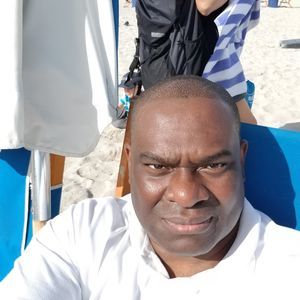 Meet your Posher, Cliff